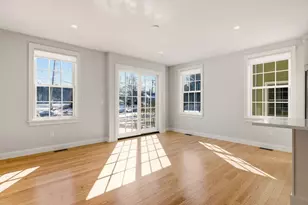 13 Merrimac St, Amesbury, MA 01913 - Photo 10