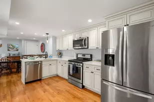 25 Monmouth St, Boston, MA 02128 - Photo 4