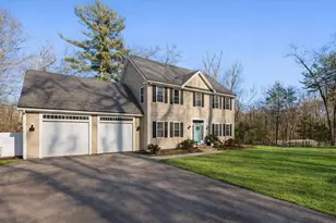 578 Carpenter Rd, Northbridge, MA 01588 - Photo 2