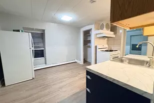 72 Wales St, Taunton, MA 02780 - Photo 2