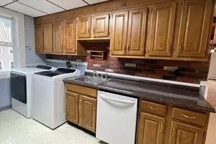 57 Vale St, Worcester, MA 01604 - Photo 8