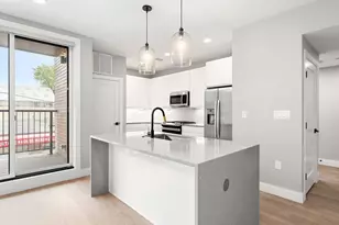 277 Border St, Boston, MA 02128 - Photo 6