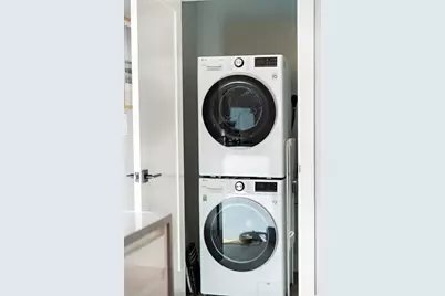 277 Border Street #204, Boston, MA 02128 - Photo 6