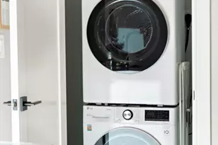 277 Border St, Boston, MA 02128 - Photo 6