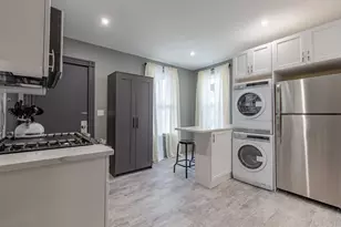 35 Newport St, Boston, MA 02125 - Photo 2