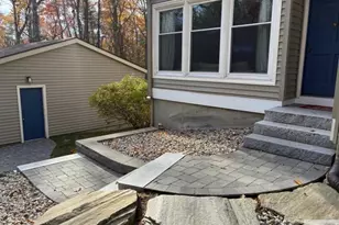 244 N Valley Rd, Pelham, MA 01002 - Photo 4