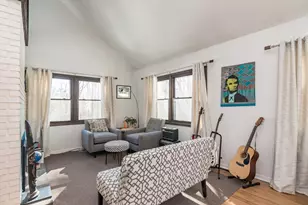 244 N Valley Rd, Pelham, MA 01002 - Photo 10