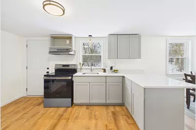 122 Truro St, New Bedford, MA 02745 - Photo 10