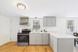 122 Truro St, New Bedford, MA 02745 - Photo 10