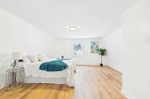 122 Truro St, New Bedford, MA 02745 - Photo 22