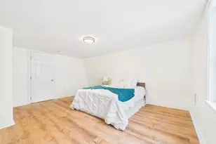 122 Truro St, New Bedford, MA 02745 - Photo 24