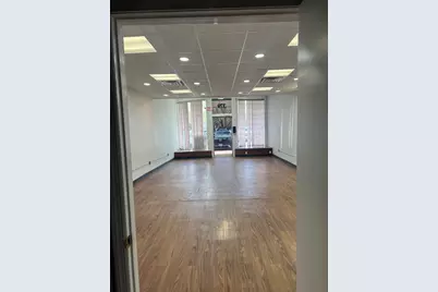 371 Walnut St Ext, Agawam, MA 01001 - Photo 2
