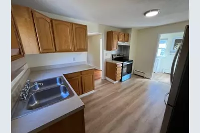 11 Union St #2, Easthampton, MA 01027 - Photo 2