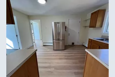 11 Union St #2, Easthampton, MA 01027 - Photo 4