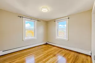 19 Town Hill St, Quincy, MA 02169 - Photo 8