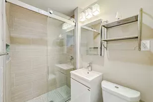 19 Town Hill St, Quincy, MA 02169 - Photo 6