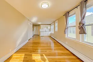 19 Town Hill St, Quincy, MA 02169 - Photo 2