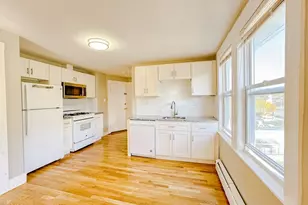19 Town Hill St, Quincy, MA 02169 - Photo 4