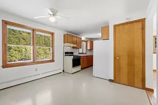 62 Bridge St, Hatfield, MA 01038 - Photo 6