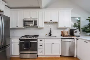 80 Bunker Hill St, Boston, MA 02129 - Photo 8