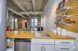 251 Heath St, Boston, MA 02130 - Photo 12