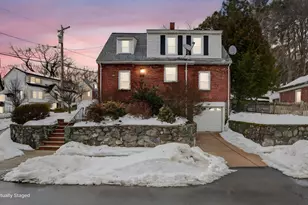 124 Floral Ave, Malden, MA 02148 - Photo 2