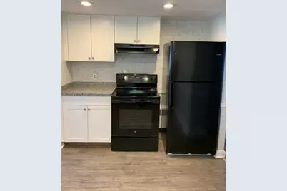 1517 Centre St #2, Boston, MA 02132 - Photo 6