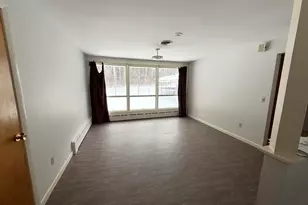 1090 Pleasant St, Paxton, MA 01612 - Photo 6