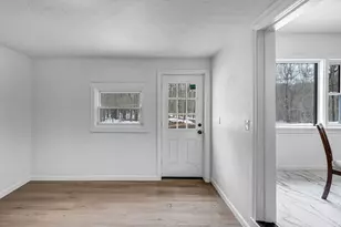 72 NW Schoolhouse Rd, Dudley, MA 01571 - Photo 16