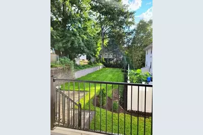 29 Parsons St, Newton, MA 02460 - Photo 12