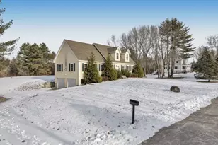 49 Chisholm Trail, Lancaster, MA 01523 - Photo 2