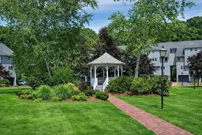 921 Sherwood Forest Ln #921, Saugus, MA 01906 - Photo 30