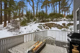 921 Sherwood Forest Ln, Saugus, MA 01906 - Photo 6