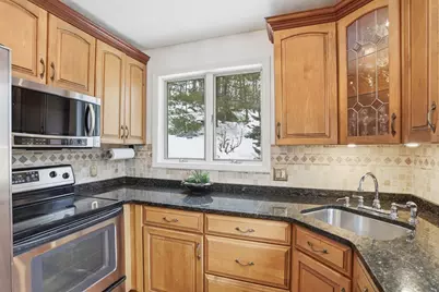 921 Sherwood Forest Ln #921, Saugus, MA 01906 - Photo 14