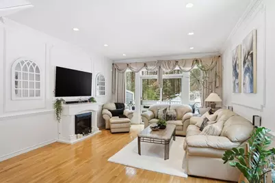 921 Sherwood Forest Ln #921, Saugus, MA 01906 - Photo 4