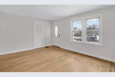 33 Drexel St, Springfield, MA 01104 - Photo 10