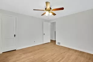 33 Drexel St, Springfield, MA 01104 - Photo 14