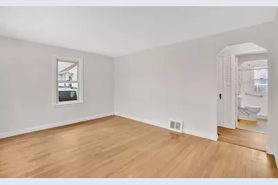 33 Drexel St, Springfield, MA 01104 - Photo 18