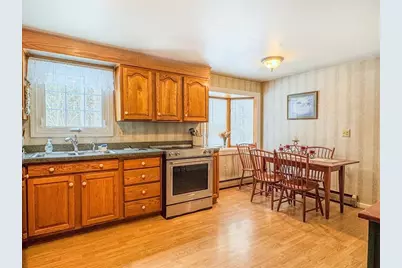 132 Poplar Street, Greenfield, MA 01301 - Photo 6