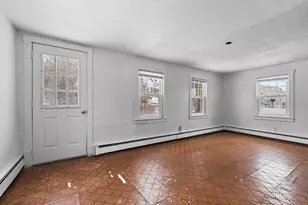 135 Low St, Newburyport, MA 01950 - Photo 4