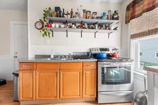 21 4th St, Attleboro, MA 02703 - Photo 6