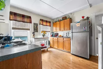 21 4th St, Attleboro, MA 02703 - Photo 4