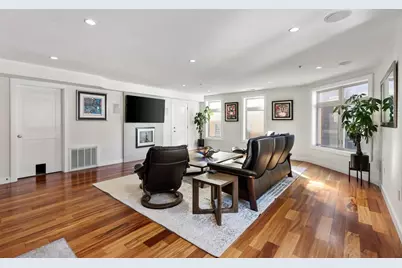 112 W 9th St. #2, Boston, MA 02127 - Photo 4
