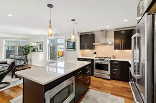 112 W 9th St, Boston, MA 02127 - Photo 10