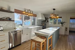 11 Harrison Ct, Westport, MA 02790 - Photo 8