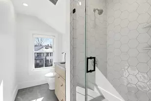 39 Verndale St, Brookline, MA 02446 - Photo 22