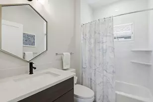 39 Verndale St, Brookline, MA 02446 - Photo 16