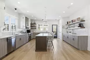 39 Verndale St, Brookline, MA 02446 - Photo 4