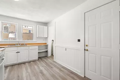 28-30 S Central #28, Quincy, MA 02170 - Photo 10