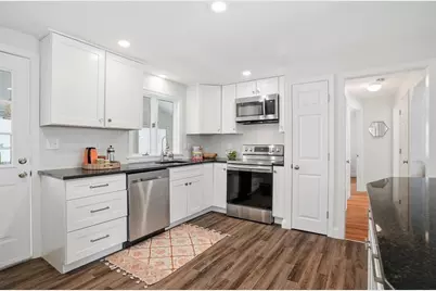 41 Vogel St, Boston, MA 02132 - Photo 6